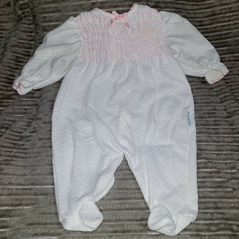 Vintage Little Me Baby Girls White Pink Smocked Pointelle Footed Sleeper Medium